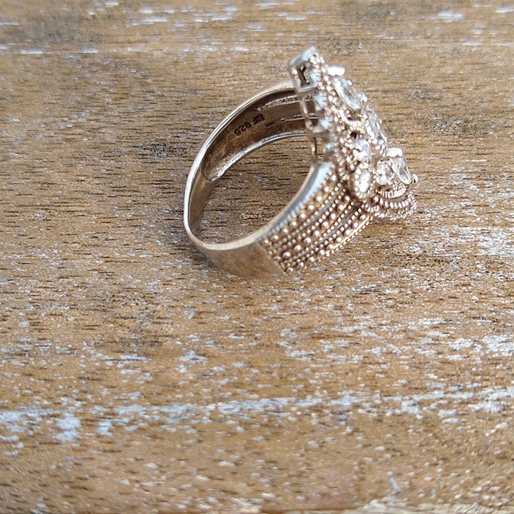 Silver Estate filigree ring size 7 - Picture 5 of 6